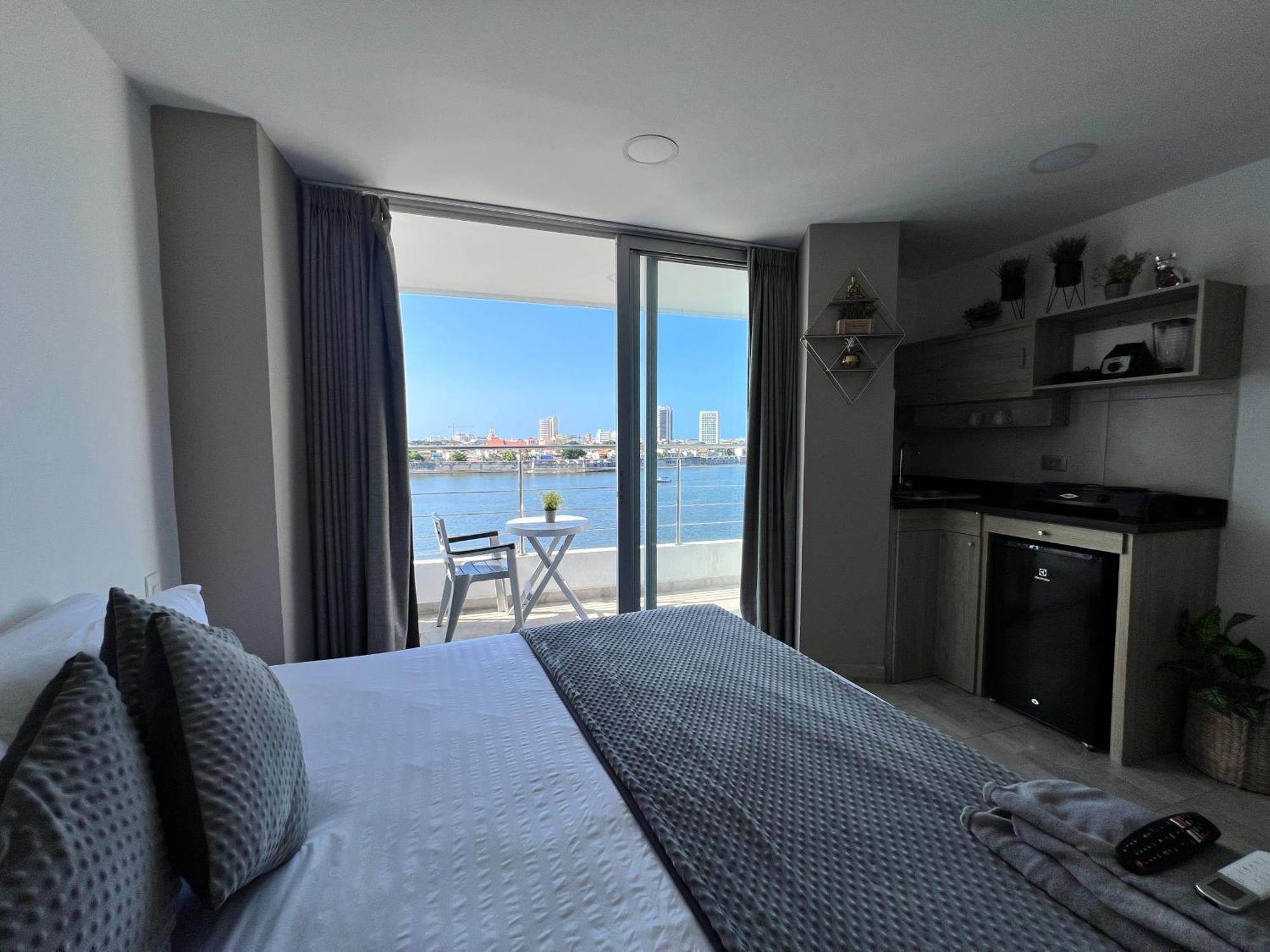 Bahia 79 Apartasuites Cerca Al Centro Cartagena Exteriér fotografie